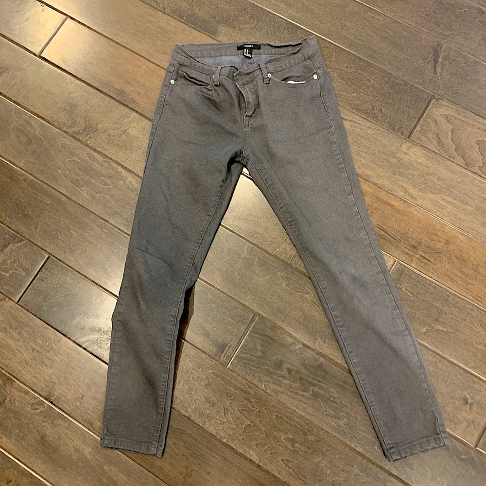 Forever 21 gray skinny jeans size 28